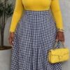 1035e10a-14ec-4e8c-a0d2-dca0ba4f6002 Ensemble Deux Pieces Top Jaune + Jupe Vichy