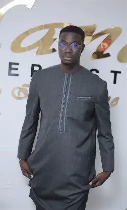 Boubou Homme Blanc Brodé